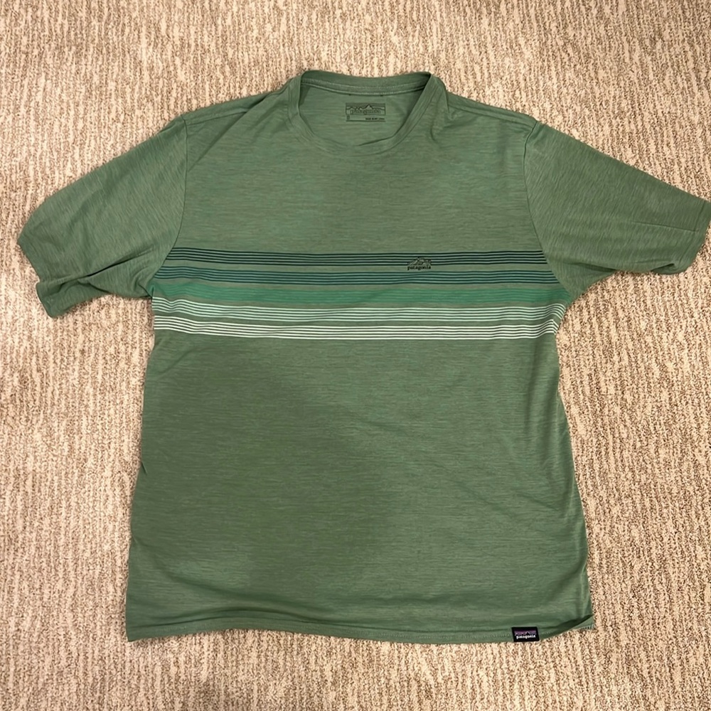 Patagonia t-shirt small